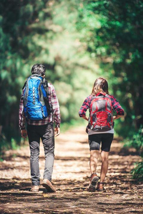 estilo vida viajar vista mujer joven estilo vida viajar vista mujer joven